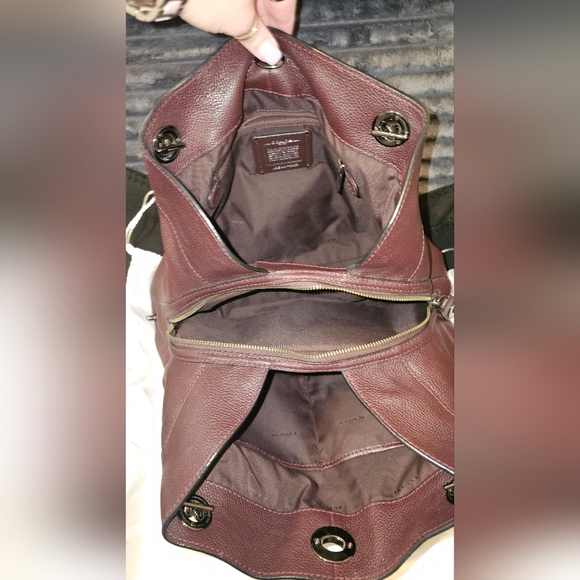 Coach Limited Edition Color Leather Shoulder Bag - Picture 4 of 7